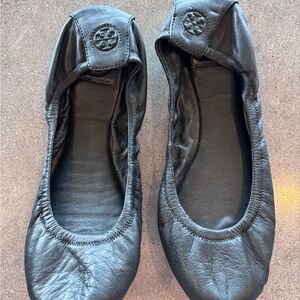 Tory Burch Black Flats with Logo Detail